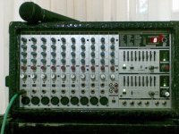 BEHRINGER-PMX2000-KUP-ANFI-CARON-MIKROFON.jpg
