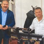 Büyük usta solist Basri-piyanist-e.jpg